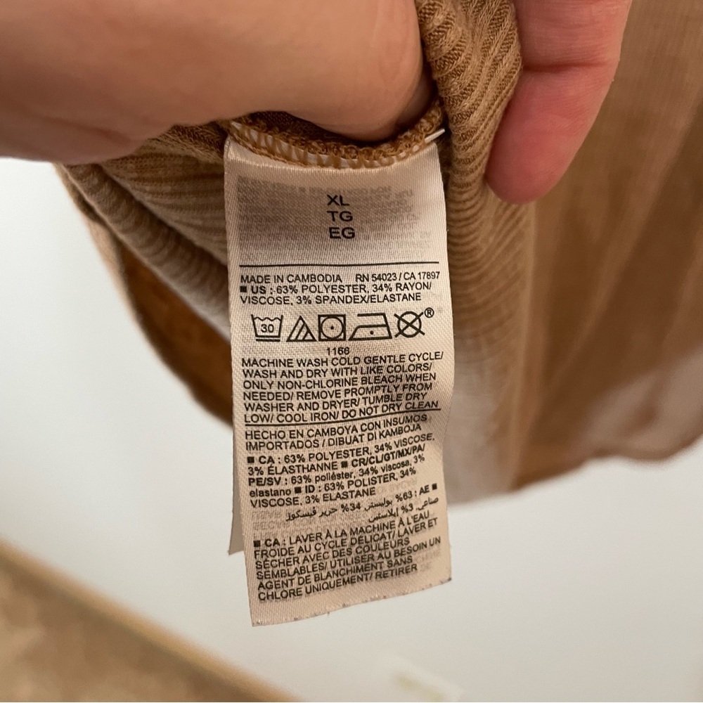 3 Old Navy Luxe Swing Tank Tops XL - Picture 9 of 9